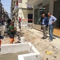Restyling via Sparano, quasi pronte le aree verdi all'incrocio con via Principe Amedeo