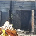 Vasto incendio in provincia di Bari, a fuoco capannoni di un centro ippico