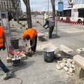Bari, arrivano 54 nuove panchine sul lungomare. Al via il montaggio