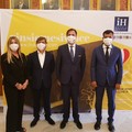 Covid-19, gruppo alberghiero dona 100mila mascherine al Comune di Bari