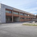 Scuola Falcone-Borsellino, lavori agli sgoccioli. E ora il murales realizzato dai ragazzi
