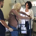 Teresa 101 anni e in piedi a 48 ore dall'intervento