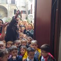 Bari vecchia, locali comunali in largo Annunziata diventano Punto Luce e Spazio Mamme di Save the Children