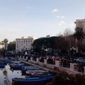 Bari, tradizionale passeggiata della vigilia: afflusso record in centro