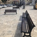Bari, in piazza Federico II di Svevia nuove panchine