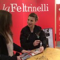 Emma Marrone incontra i fan alla Feltrinelli di Bari - LE FOTO