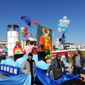 A Bari un carnevale giovane e multiculturale. I carri allegorici sfilano al San Paolo