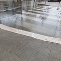 Pioggia su Bari, allagamenti in viale della Repubblica