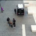 Picchiarono una coetanea nel centro di Bari, identificate due minorenni