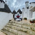 I Trulli si colorano per San Valentino, arriva AlbeLOVEBello