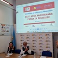 Anziani si mettono alla prova per superare il gap digitale, concluso il corso a Bari