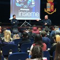 Campagna  "petardi no ", gli artificieri della Questura di Bari incontrano i ragazzi