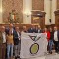 La bandiera della Città dell’Olio al comune di Bari. Confagricoltura: “Ingresso che dà nuova forza a un racconto collettivo "