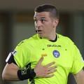 Calzavara arbitra l'anticipo Spezia-Bari. Precedenti e statistiche