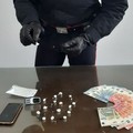 Nascondeva dosi di cocaina negli slip: arrestato pusher in provincia di Bari