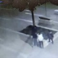 Fanno esplodere un cestino in piazza Redentire con un petardo, denunciati quattro minorenni