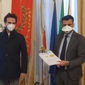 Emergenza Coronavirus, una lavanderia di Bari dona 5mila euro al Comune