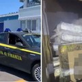 Bari, sequestrati 30kg di cocaina nascosti in un vano segreto dell’auto: due arresti
