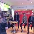 Fan in delirio per i Måneskin alla Feltrinelli di Bari - LE FOTO