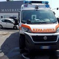 Incidente in via Amendola, tre feriti e traffico in tilt