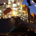 La più grande porta container entra nel porto di Bari