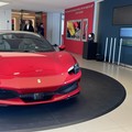 Felice Sgarra a Bari per la nuova Ferrari 296 GTS