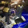 In mare con 2,5 tonnellate di droga, bloccato gommone a largo di Brindisi