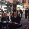 Nel centro di Bari la maratona musical-solidale dell'onorevole Sisto