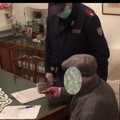 Rubano la pensione a un 97enne fuori dall'ufficio postale, arrestati due pregiudicati