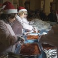 La tavola della speranza nel segno di un Natale che unisce