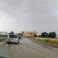 Bomba d'acqua su Bari, ancora disagi e strade chiuse