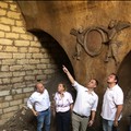 Ceglie, altra sorpresa dal cantiere di piazza Diaz: dall'antica cisterna spunta un rilievo dell'800