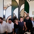 Carlo Verdone presenta a Bari il film "Si vive una volta sola ": «Qui tanto rispetto per il cinema»