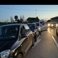 Bari, via Fanelli nel caos: tamponamento a catena all' altezza di via Vela