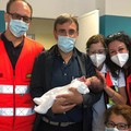 Bimbo abbandonato in chiesa, scatta la solidarietà per Luigi