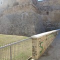 Dopo la colonna infame, vandali in azione al Castello Svevo di Bari