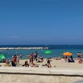 Primo fine settimana estivo, a Bari si riempiono le spiagge