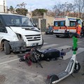 Scontro tra furgone e moto in via Oberdan: 17enne in prognosi riservata