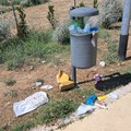 Catino, vandalismo e rifiuti al Giardino Peppino Impastato. I residenti chiedono sicurezza