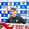 Mattia Esposito è un calciatore del Bari