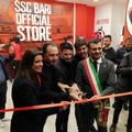 La SSC Bari sbarca in centro, inaugurato lo store in corso Cavour