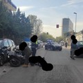 Bari, scontro tra auto e moto: chiusa al traffico via Giustino Fortunato