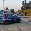 Gioia del Colle, moto si scontra frontalmente con un'auto: morto un 21enne