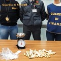 Fermato corriere della droga a Bari, aveva 54 ovuli di coca nell'intestino