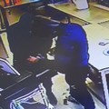 Furto in braceria a Bari, il proprietario posta via social il video