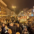 Oltre 3 mila sardine in piazza a Bari per un'Italia antifascista e inclusiva