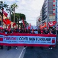 Pensioni e lavoro, i sindacati in piazza a Bari