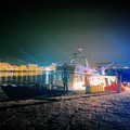 Mola di Bari, 60 migranti sbarcano nella notte. Il sindaco:  "Mi vergogno per i commenti razzisti sui social "