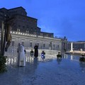 Il Papa prega per la fine della pandemia in Italia: «Presi alla sprovvista da una tempesta»