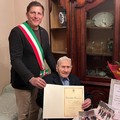 Il partigiano Benedetto Armenise compie cento anni, l'augurio della città di Bari